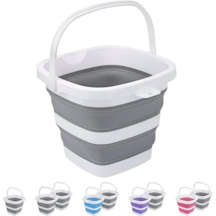 This collapsible bucket, a small 5-liter/1.3-gallon cleaning mop bucket, is suitable for home, outdoor, and car washing. Made of plastic, it is foldable and portable, ideal for camping, the beach, and as a water bucket. It saves space with its square design.